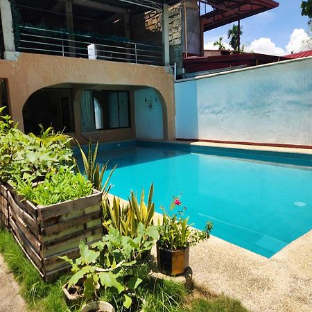 Larosa Hostel Puerto Princesa Zewnętrze zdjęcie