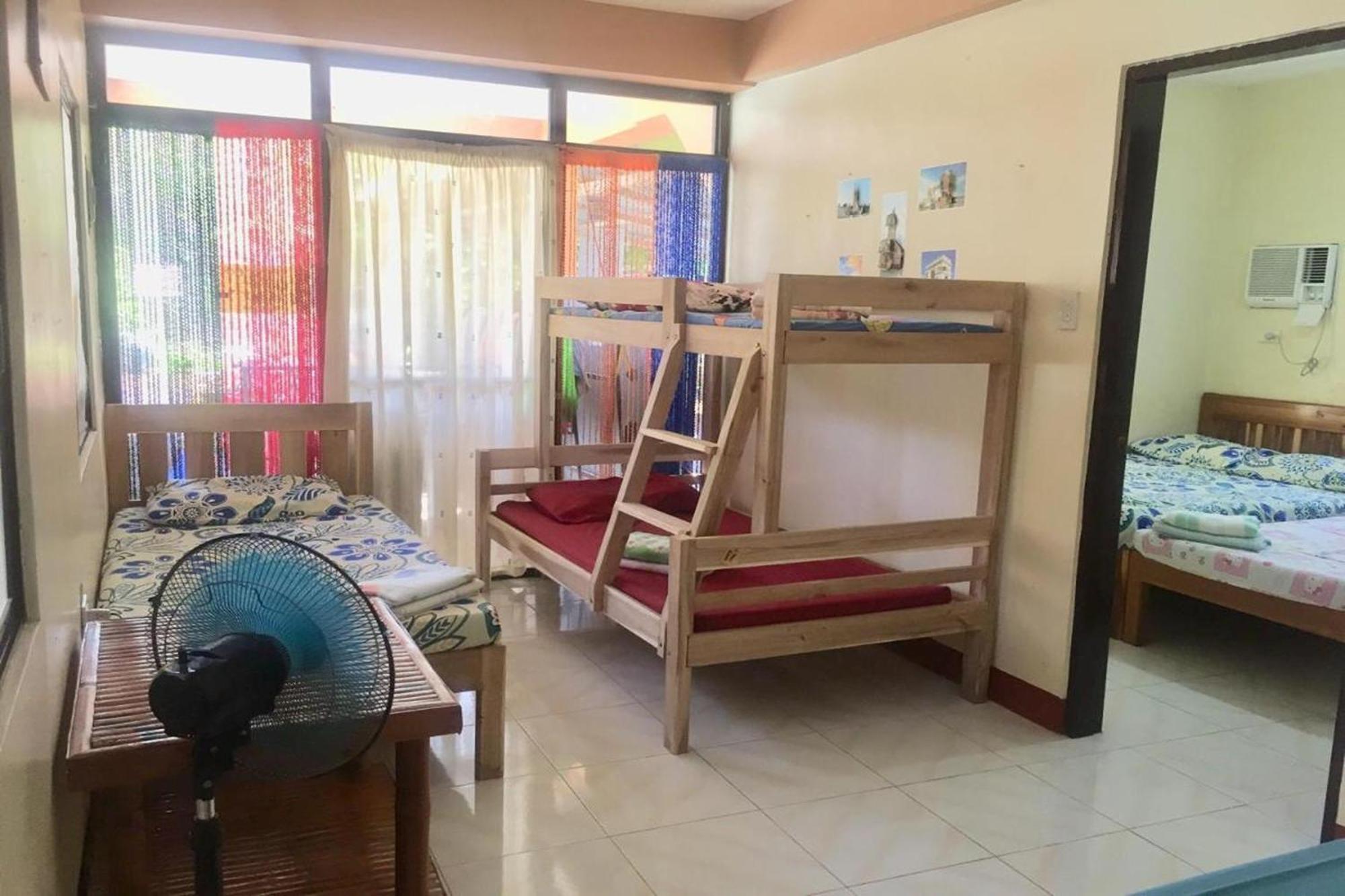 Larosa Hostel Puerto Princesa Zewnętrze zdjęcie