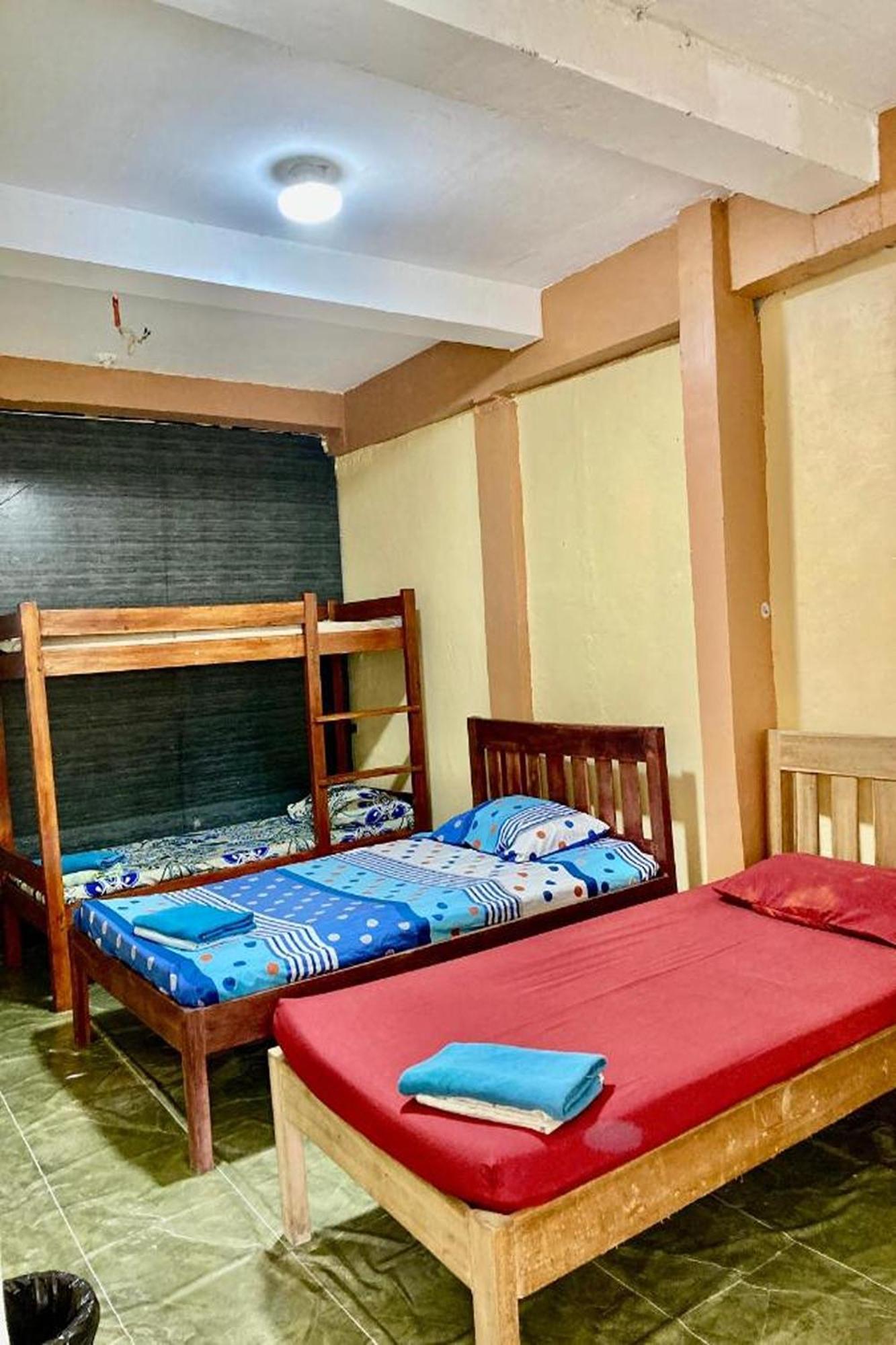 Larosa Hostel Puerto Princesa Zewnętrze zdjęcie