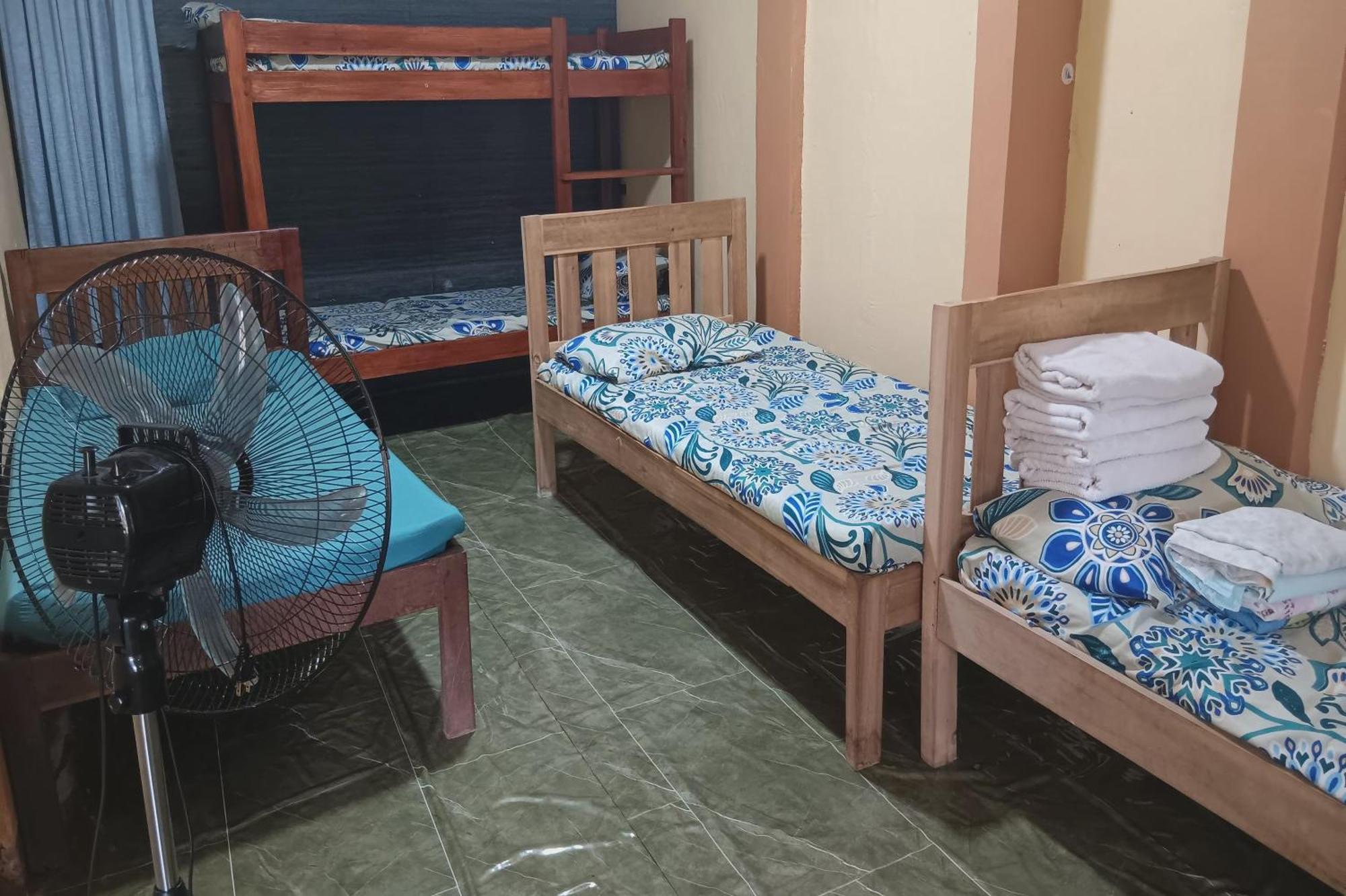 Larosa Hostel Puerto Princesa Zewnętrze zdjęcie