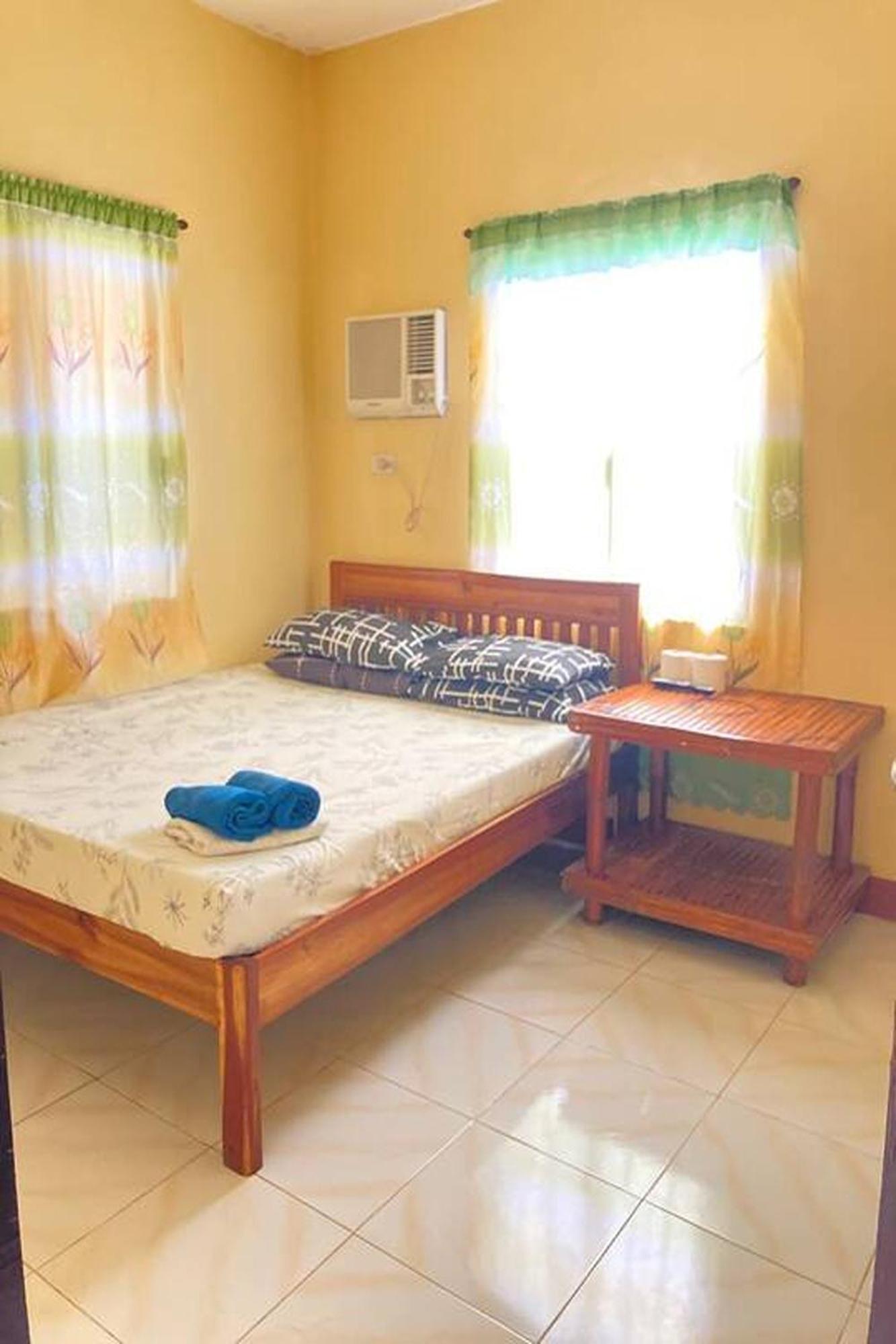 Larosa Hostel Puerto Princesa Zewnętrze zdjęcie